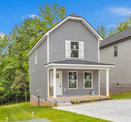 178 Oak St, Clarksville, TN 37042