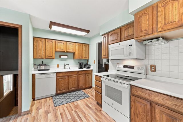 110 Gepke Parkway, Des Moines, IA 50320