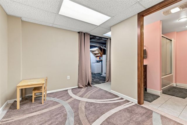 110 Gepke Parkway, Des Moines, IA 50320