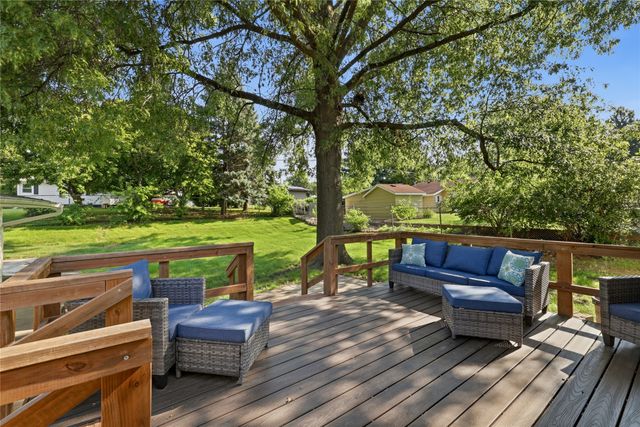 110 Gepke Parkway, Des Moines, IA 50320