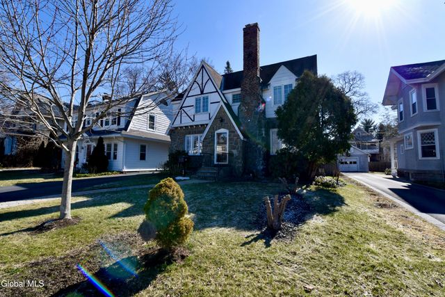846 Wright Avenue, Schenectady, NY 12309