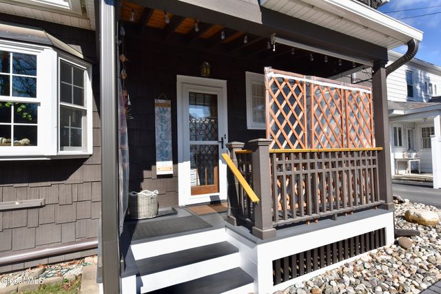 846 Wright Avenue, Schenectady, NY 12309