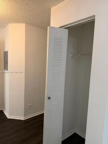 9999 Summerbreeze Dr 824, Sunrise, FL 33322