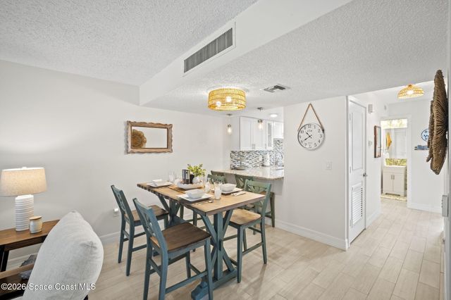 180 Paradise Boulevard 18022, Melbourne, FL 32903