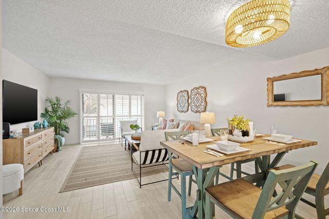 180 Paradise Boulevard 18022, Melbourne, FL 32903