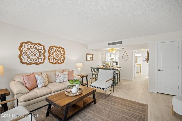 180 Paradise Boulevard 18022, Melbourne, FL 32903