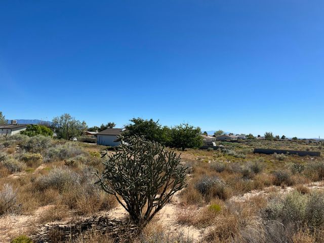 409 1st Street NE, Rio Rancho, NM 87124