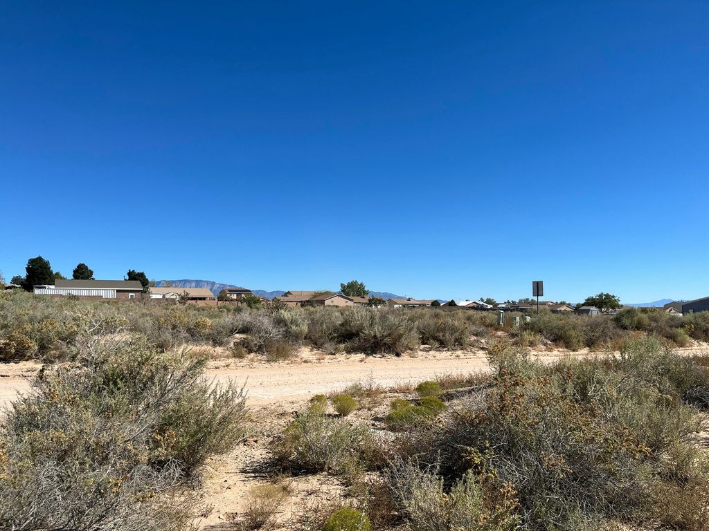 409 1st Street NE, Rio Rancho, NM 87124