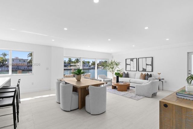 7286 Gary Ave, Miami Beach, FL 33141