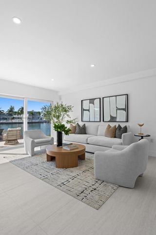 7286 Gary Ave, Miami Beach, FL 33141