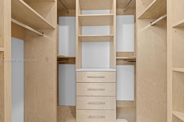 7286 Gary Ave, Miami Beach, FL 33141