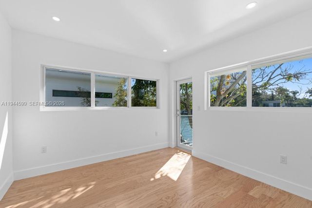 7286 Gary Ave, Miami Beach, FL 33141