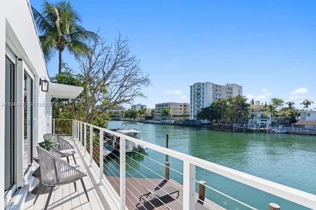 7286 Gary Ave, Miami Beach, FL 33141