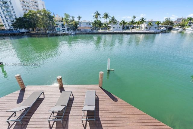 7286 Gary Ave, Miami Beach, FL 33141