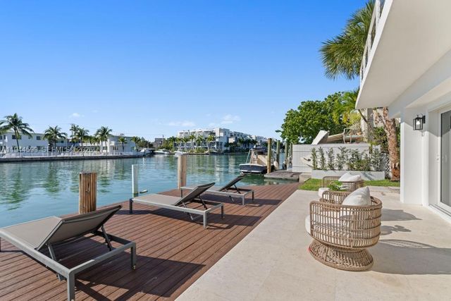 7286 Gary Ave, Miami Beach, FL 33141