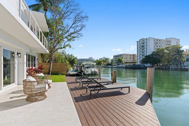 7286 Gary Ave, Miami Beach, FL 33141