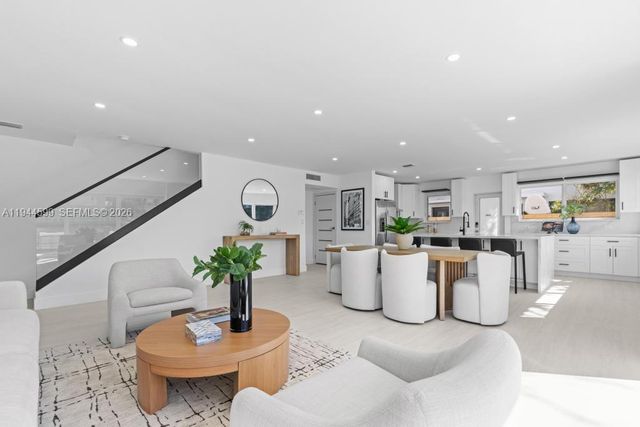 7286 Gary Ave, Miami Beach, FL 33141