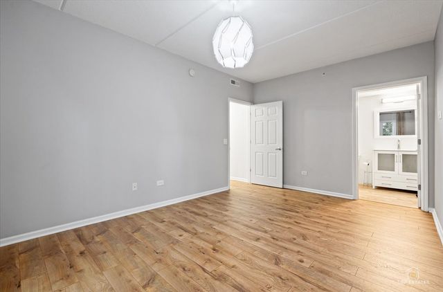 3501 Wellington Court 203, Rolling Meadows, IL 60008