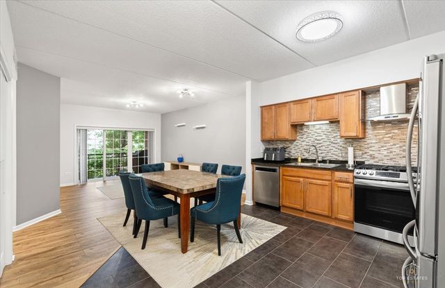 3501 Wellington Court 203, Rolling Meadows, IL 60008