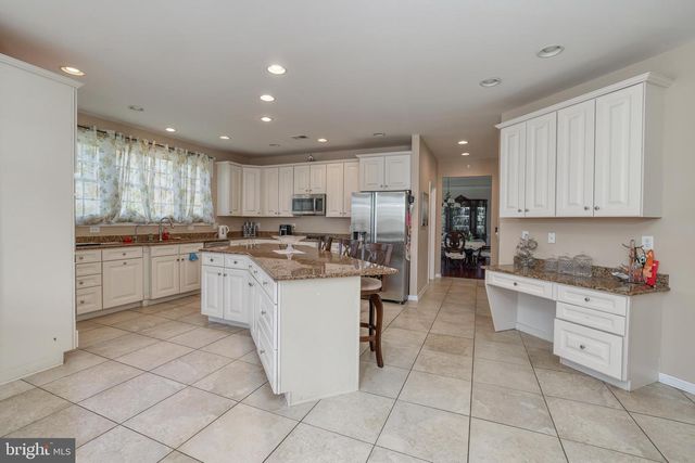 814 RACHEL DR, Franklinville, NJ 08322