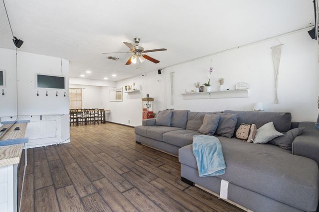 601 Park Lane, Denton, TX 76205