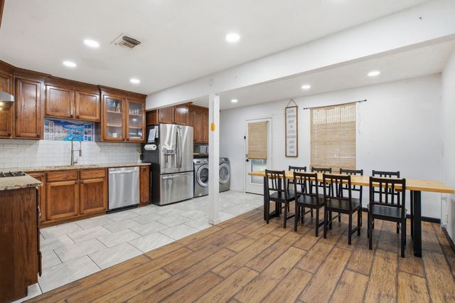 601 Park Lane, Denton, TX 76205