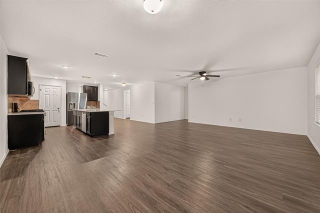 2011 Lost Timbers Drive, Conroe, TX 77304