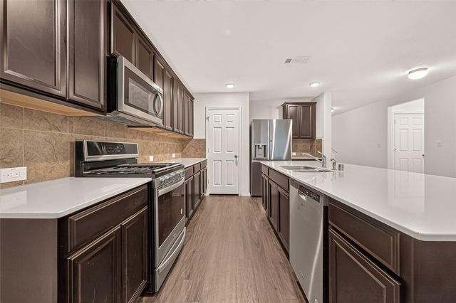 2011 Lost Timbers Drive, Conroe, TX 77304