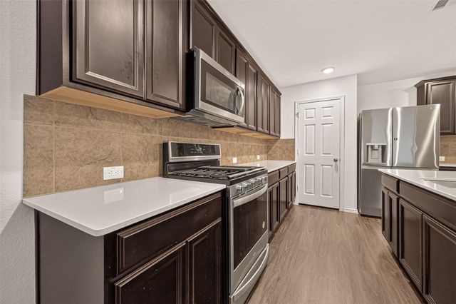 2011 Lost Timbers Drive, Conroe, TX 77304