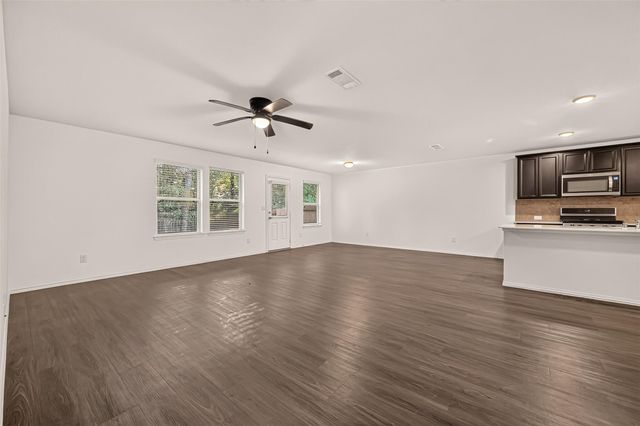 2011 Lost Timbers Drive, Conroe, TX 77304