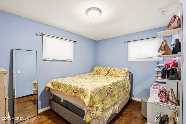 32 Goldweber Avenue, Jackson, NJ 08527