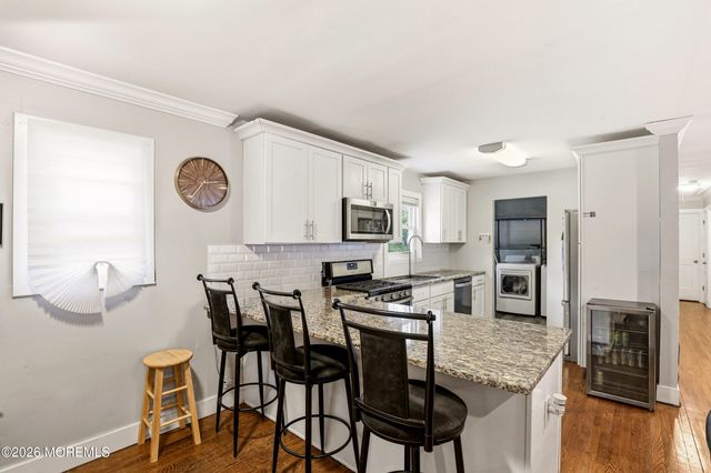32 Goldweber Avenue, Jackson, NJ 08527