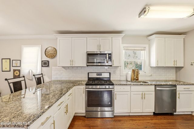 32 Goldweber Avenue, Jackson, NJ 08527