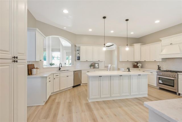 10827 Bourbon Street, Willis, TX 77318