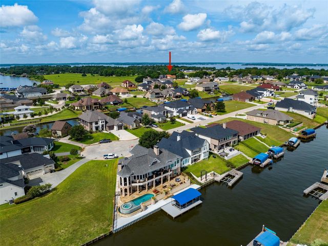 10827 Bourbon Street, Willis, TX 77318