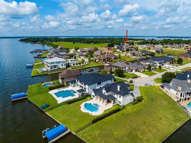 10827 Bourbon Street, Willis, TX 77318