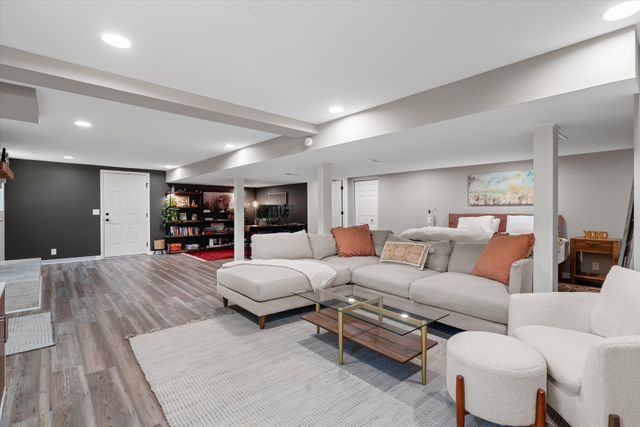 613 Oakwood Ter, Mount Juliet, TN 37122
