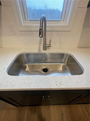 1 Halsey Street, Central, SC 29630