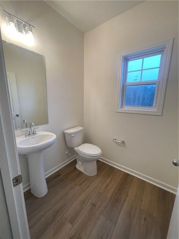 1 Halsey Street, Central, SC 29630