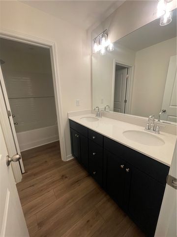 1 Halsey Street, Central, SC 29630