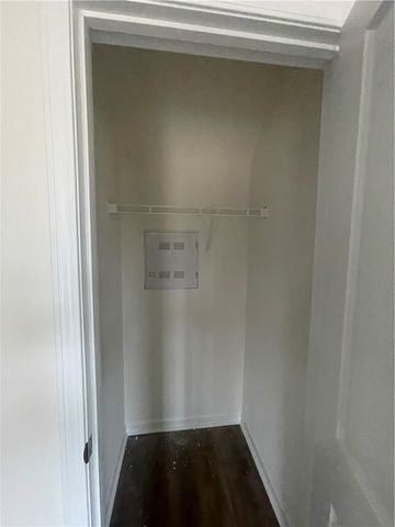 1 Halsey Street, Central, SC 29630