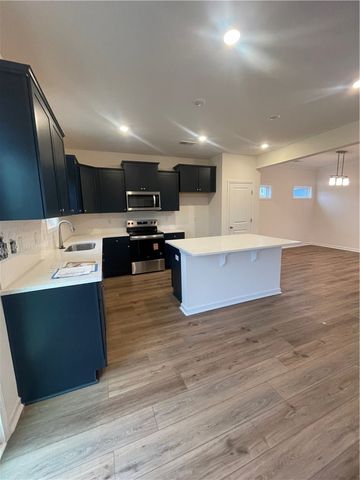 1 Halsey Street, Central, SC 29630