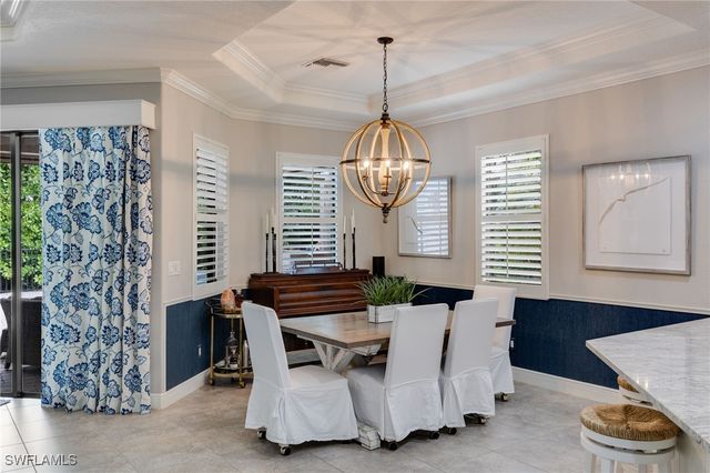 1626 Serrano CIR, Naples, FL 34105