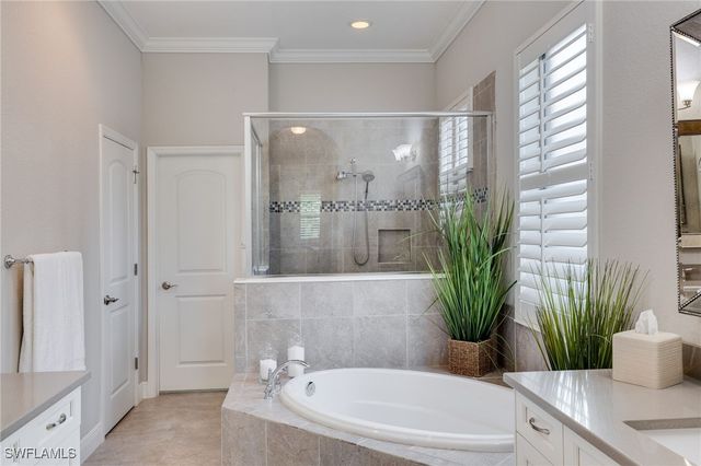 1626 Serrano CIR, Naples, FL 34105