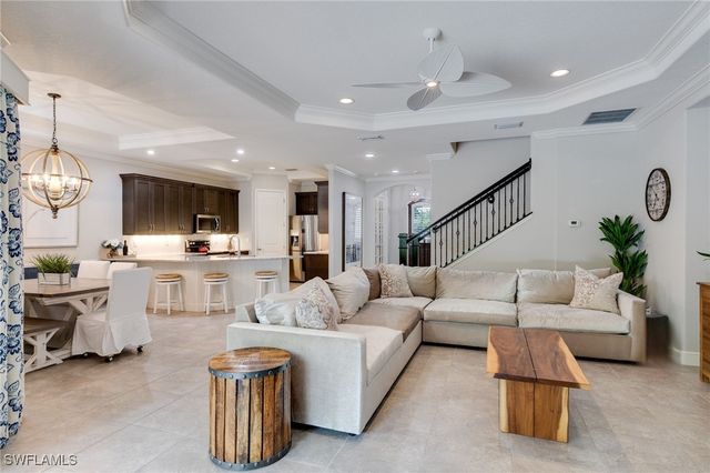 1626 Serrano CIR, Naples, FL 34105