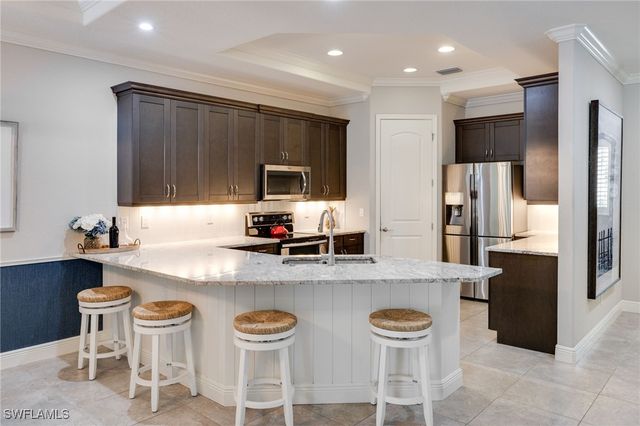 1626 Serrano CIR, Naples, FL 34105