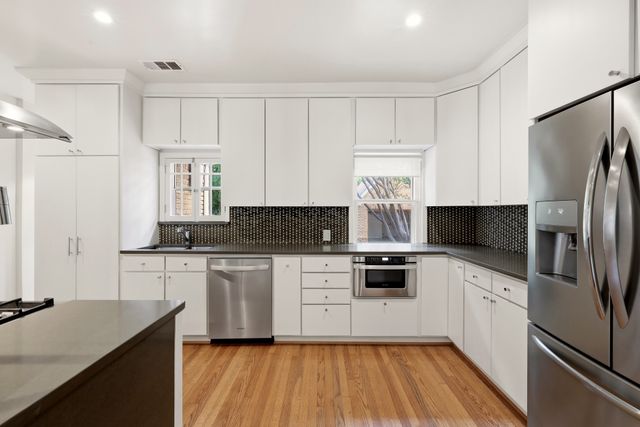 825 Thomasson Drive, Dallas, TX 75208