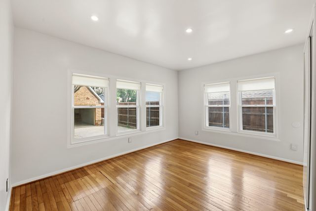 825 Thomasson Drive, Dallas, TX 75208