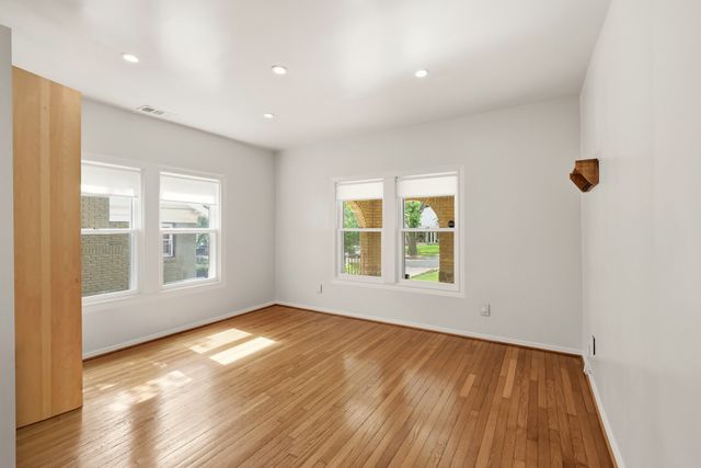 825 Thomasson Drive, Dallas, TX 75208