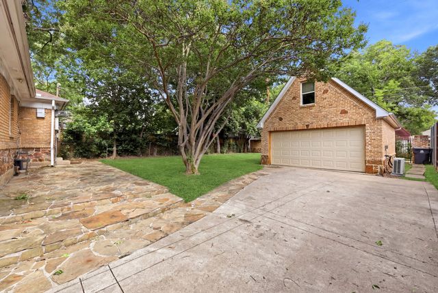825 Thomasson Drive, Dallas, TX 75208